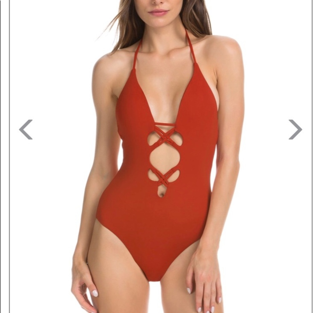 One piece swim
